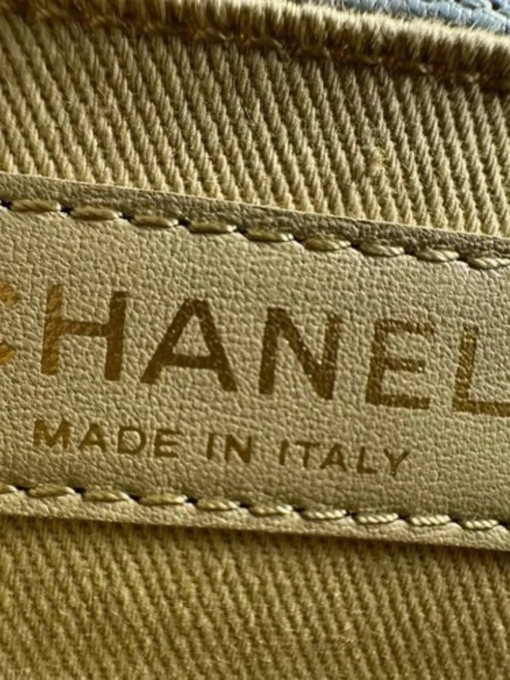 Auth CHANEL Rita Handbag Shoulder Bag Blue/Gold Leather/Metal - z9592